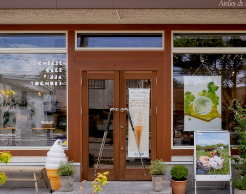 �A�g���G�E�h�E�t���}�[�W�� ���y���X