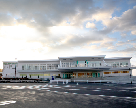 �ɓ��t���[�c�p�[�N